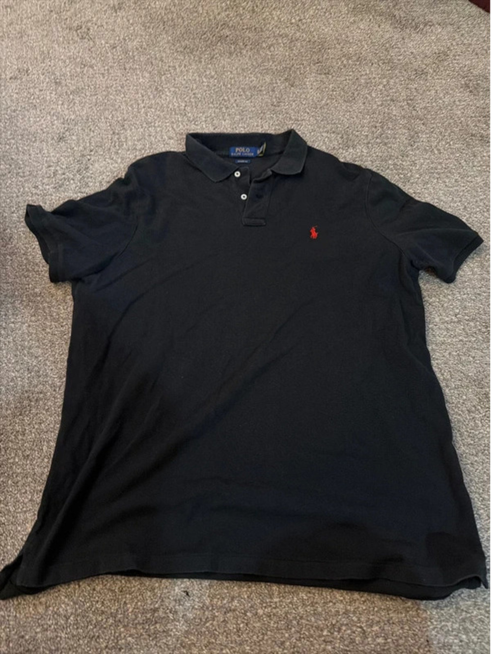 Black modern classic-fit Polo shirts in adult size XL